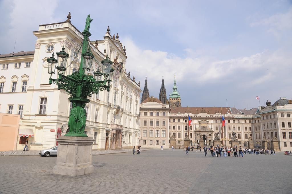 Ferienwohnung Kajetanka Prag Exterior foto